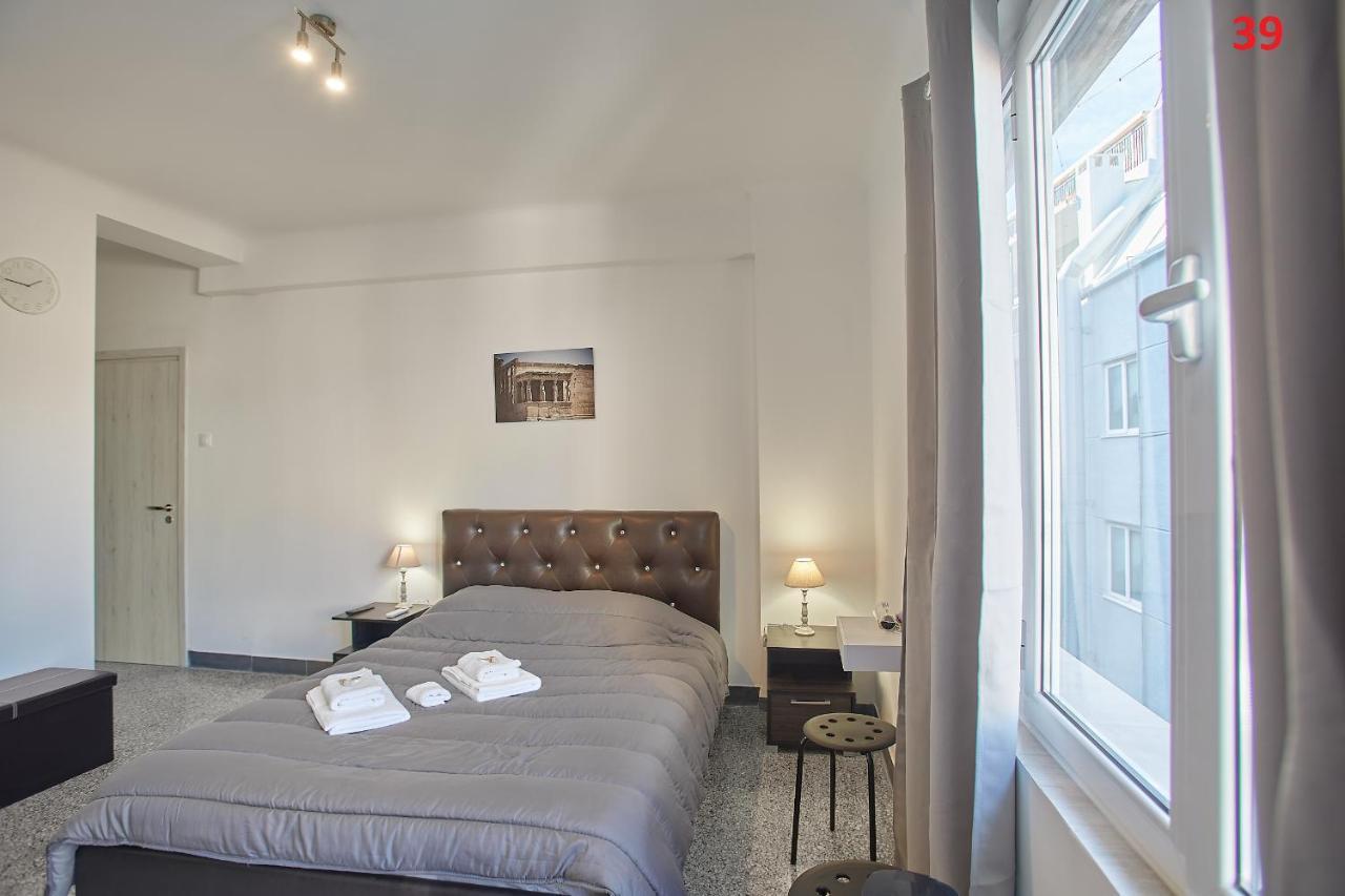Athens Commercial Екстериор снимка