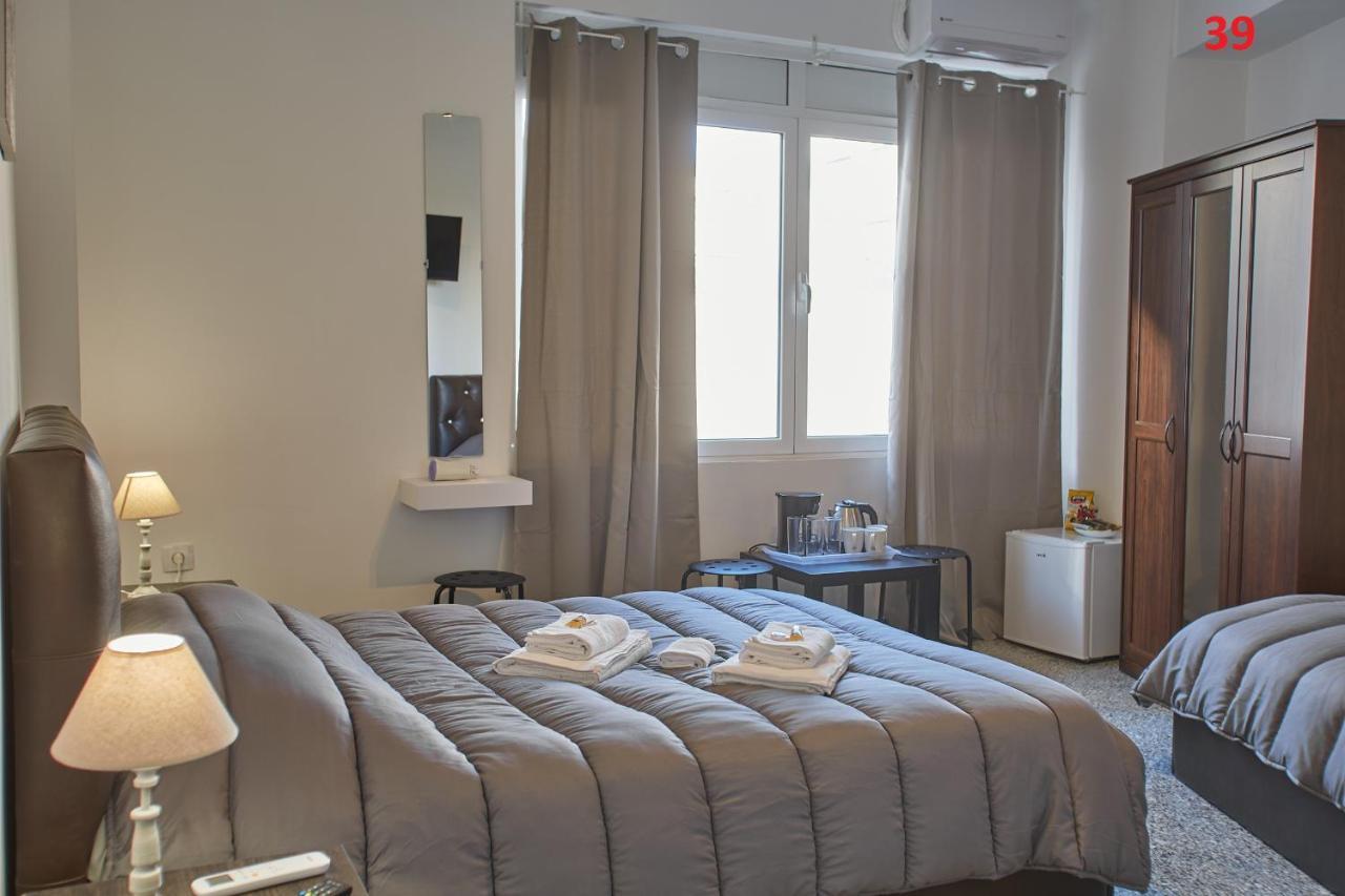 Athens Commercial Екстериор снимка